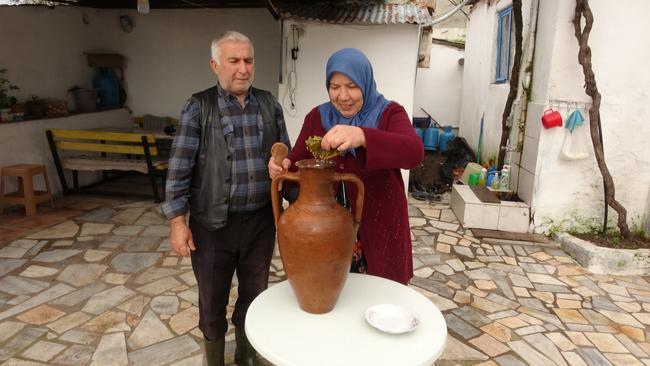 400 yıllık yöntem! Toprağın altına gömüp, 1 yıl bekliyorlar