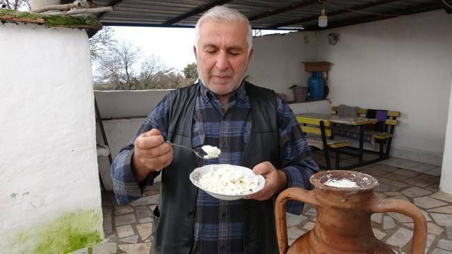 400 yıllık yöntem! Toprağın altına gömüp, 1 yıl bekliyorlar