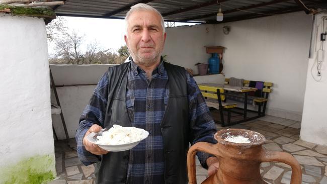 400 yıllık yöntem! Toprağın altına gömüp, 1 yıl bekliyorlar