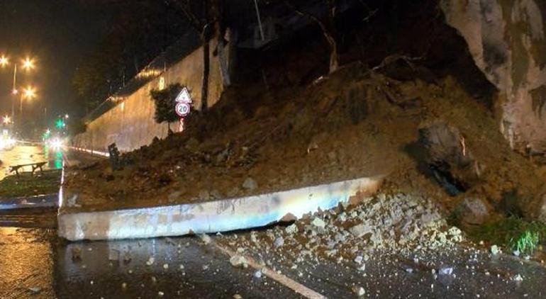 Pendik'te şiddetli yağmur okulun istinat duvarını çökertti