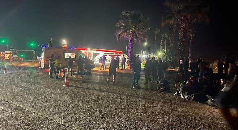 Mersin'de acı olay! Yolun karşısına geçmek isteyen 2 gence araba çarptı