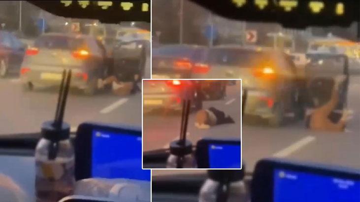 Seyir halindeki otomobilden düştü, zorla araca bindirildi