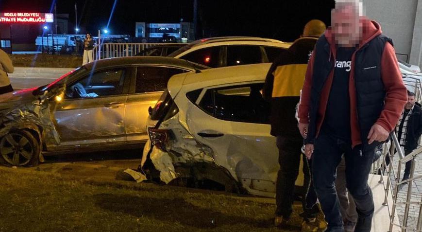 Kurum müdürü alkollü halde kaza yaptı! Silahını gösterdiği iddiasıyla adliyeye sevk edildi