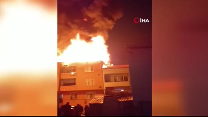 Avcılar’da feci yangın! 3 katlı bina alevlere teslim oldu