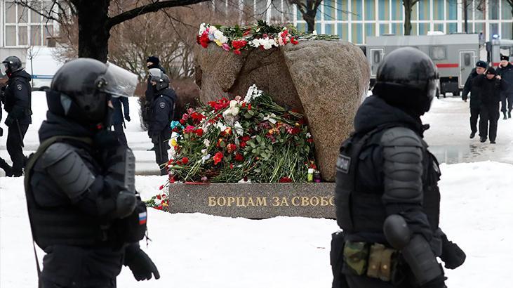 Navalny protestolarına katılan 154 kişi hapse atıldı