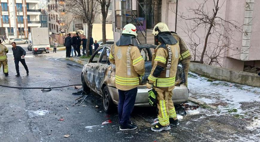 Komşu dehşeti! Önce bıçakladı sonra arabasını yaktı