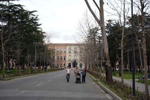 İstanbul Üniversitesi vatandaşların ziyaretine açıldı! İşte ilk görüntüler