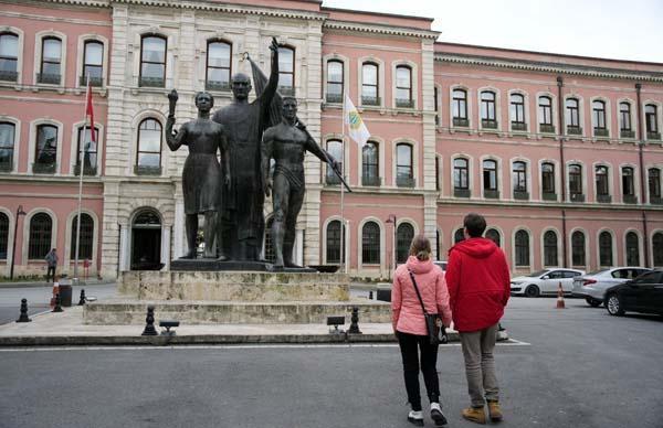 İstanbul Üniversitesi vatandaşların ziyaretine açıldı! İşte ilk görüntüler