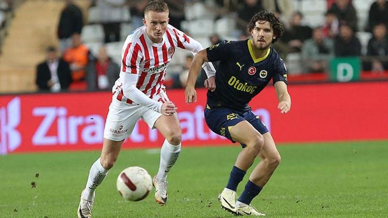 Spor yazarlarından Antalyaspor-Fenerbahçe maçı değerlendirmesi: İsmail Kartal'dan hiç görmemiştik!