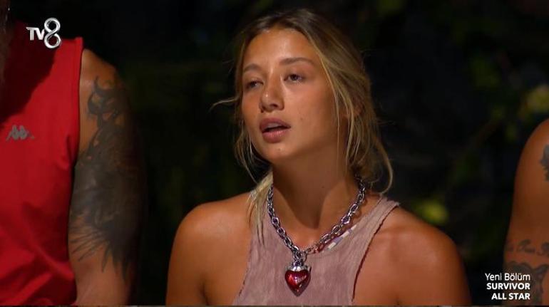 Survivor'da üçüncü eleme adayı belli oldu! Aleyna'ya arkadaşları açtı ağzını yumdu gözünü