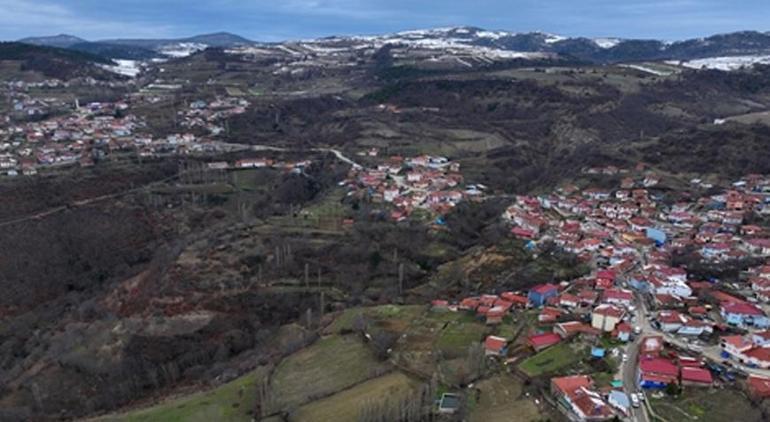 Korkunç olay! Heyelanlar Tokat'ta köyü ikiye ayırdı