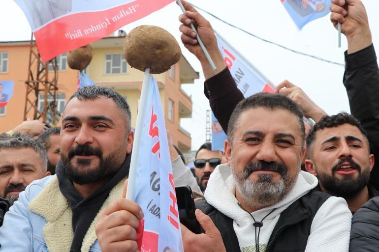 'Ben buranın yerli patatesiyim'! Belediye başkan adayı vaatlerini sıraladı