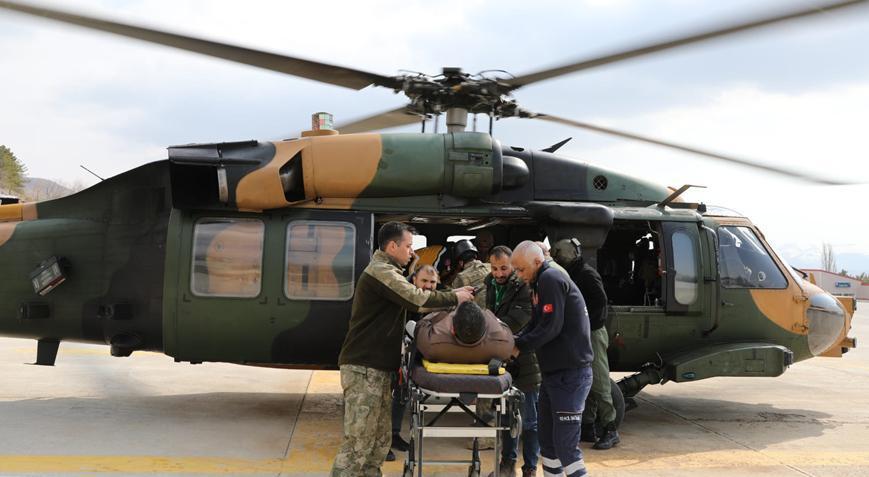 Şırnak’ta kalp krizi geçiren bir kişi askeri helikopterle hastaneye ulaştırıldı