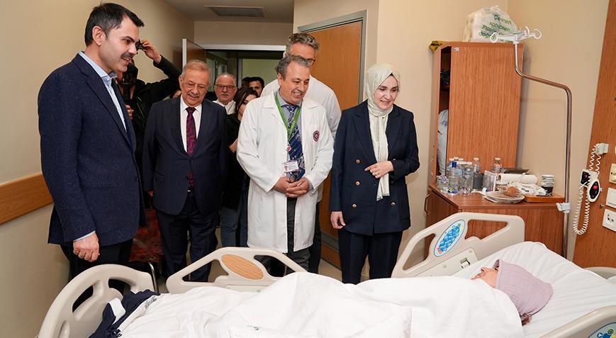 Murat Kurum Bezmialem Vakıf Üniversitesi Hastanesi’nde iftara katıldı