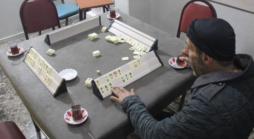 Yer: Sivas! 4 kişilik oyunu tek başına oynadı