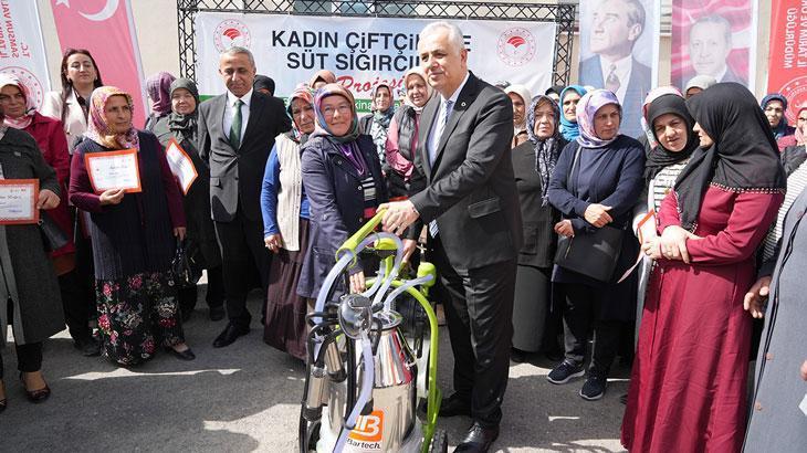 Çiftçilere ‘süt sağım makinesi’ desteği