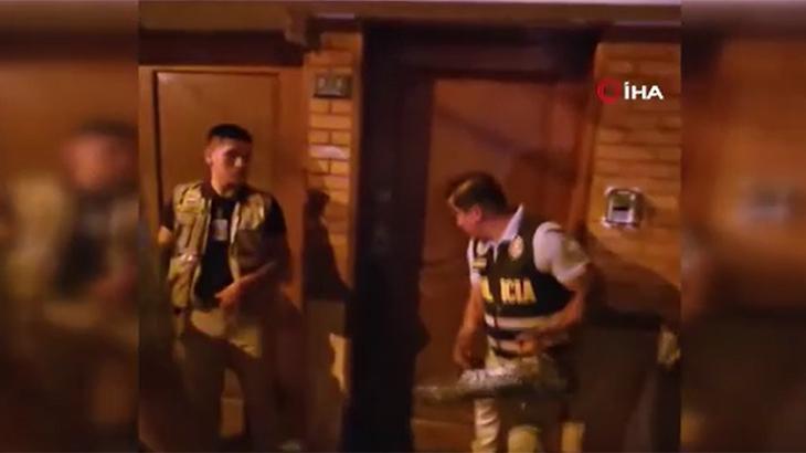 Peru: Devlet Başkanı Boluarte’nin evine polis baskın! Kapı koçbaşıyla kırıldı