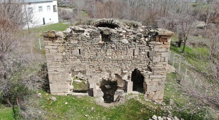 Tam bin 200 yıllık! Önceden kiliseydi sonra cami olarak kullanıldı