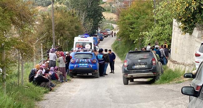 Korkunç olay! Anne ve çocuğu evde, baba ise arabada yanarak ölmüş halde bulundu