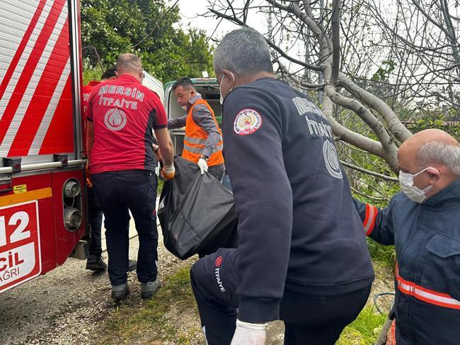 Korkunç olay! Anne ve çocuğu evde, baba ise arabada yanarak ölmüş halde bulundu