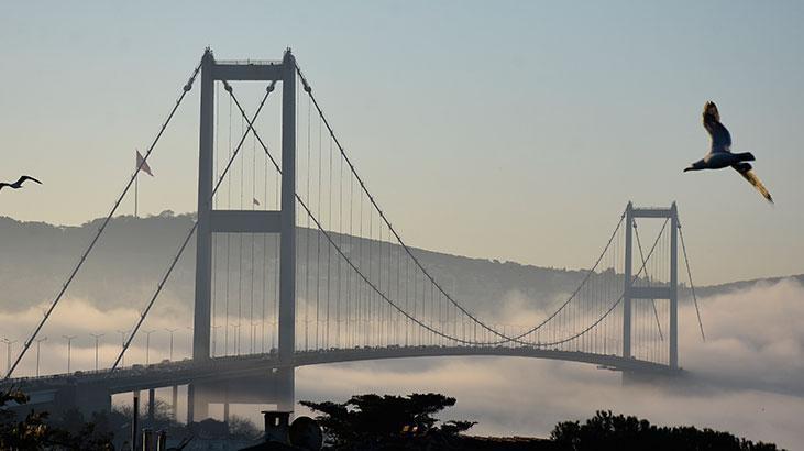 İstanbul Boğazı'nda gemi trafiği askıya alındı!