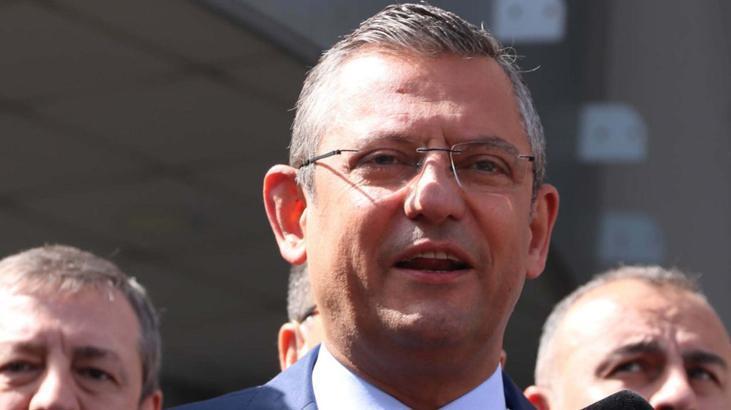 Ses tellerinden ve gözlerinden ameliyat oldu