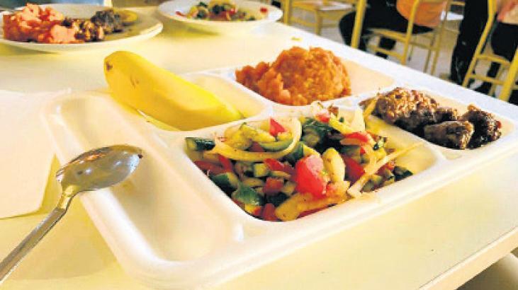 Yatılı öğrenciler daha güzel yemek talep ediyor