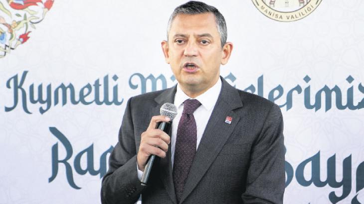 Özel şehit yakınlarıyla bayramlaştı