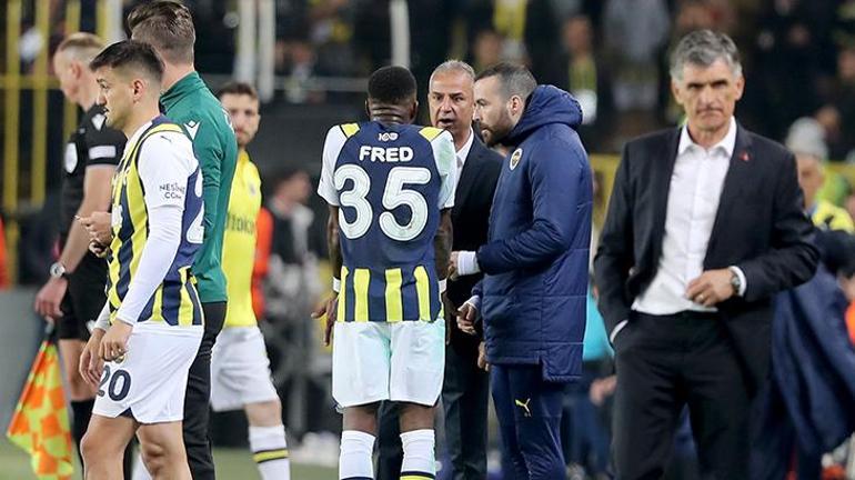 Fenerbahçe'de 3 ayrılık birden! Sözleşmesi feshedilecek