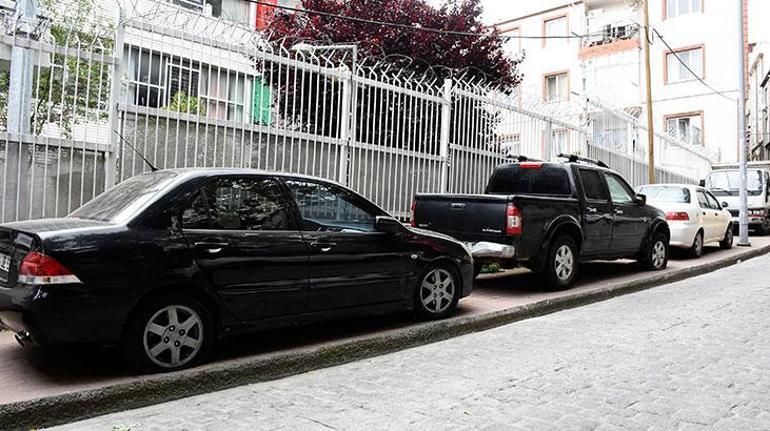 Beyoğlu’nda park halindeki 11 aracın lastiği patlatıldı