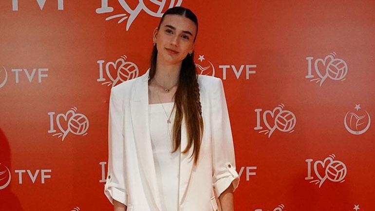 Galaya Melissa Vargas ve Zehra Güneş damgası! Ali Koç'tan transfer mesajı