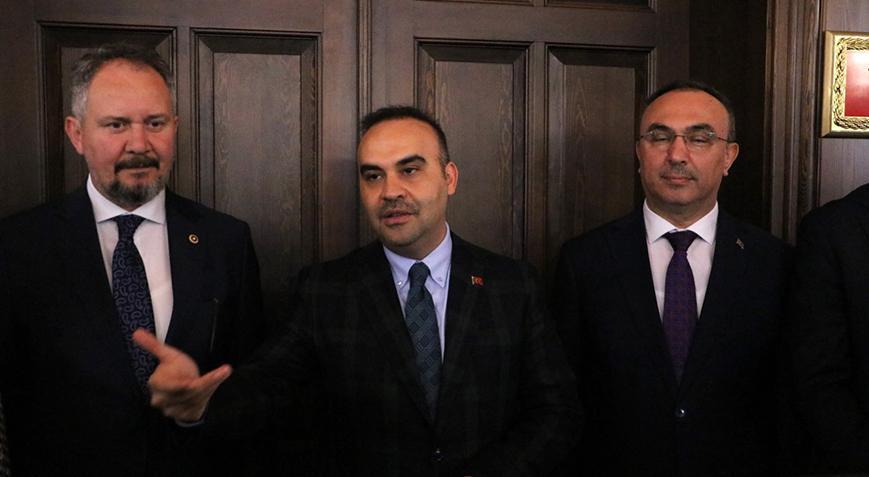 Bakan Kacır: Yerli üretimi esas almayı sürdüreceğiz