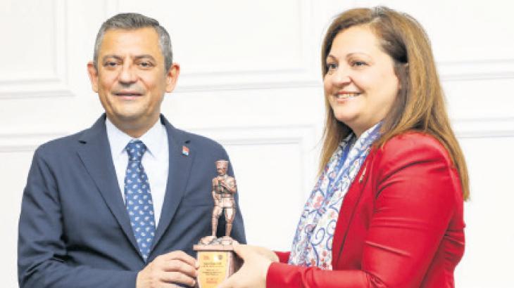 Özel’den ‘atama’ tepkisi: ‘Okyanusları geçip derede boğulmayacağız’