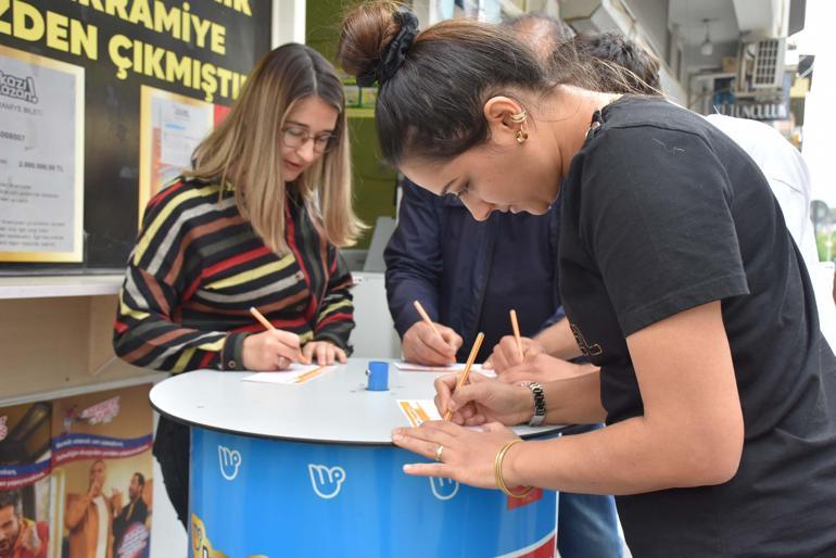 Yine aynı bayi kazandırdı! 83 milyonluk büyük ikramiye inşaat işçisine isabet etti