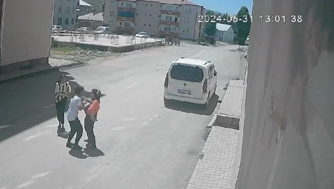 7’nci Kattan Düşen Bebekten Acı Haber