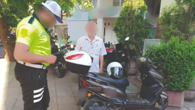 Eskişehir’de Trafiğe Kapalı Alanlara Giren 17 Motosikletliye Ceza