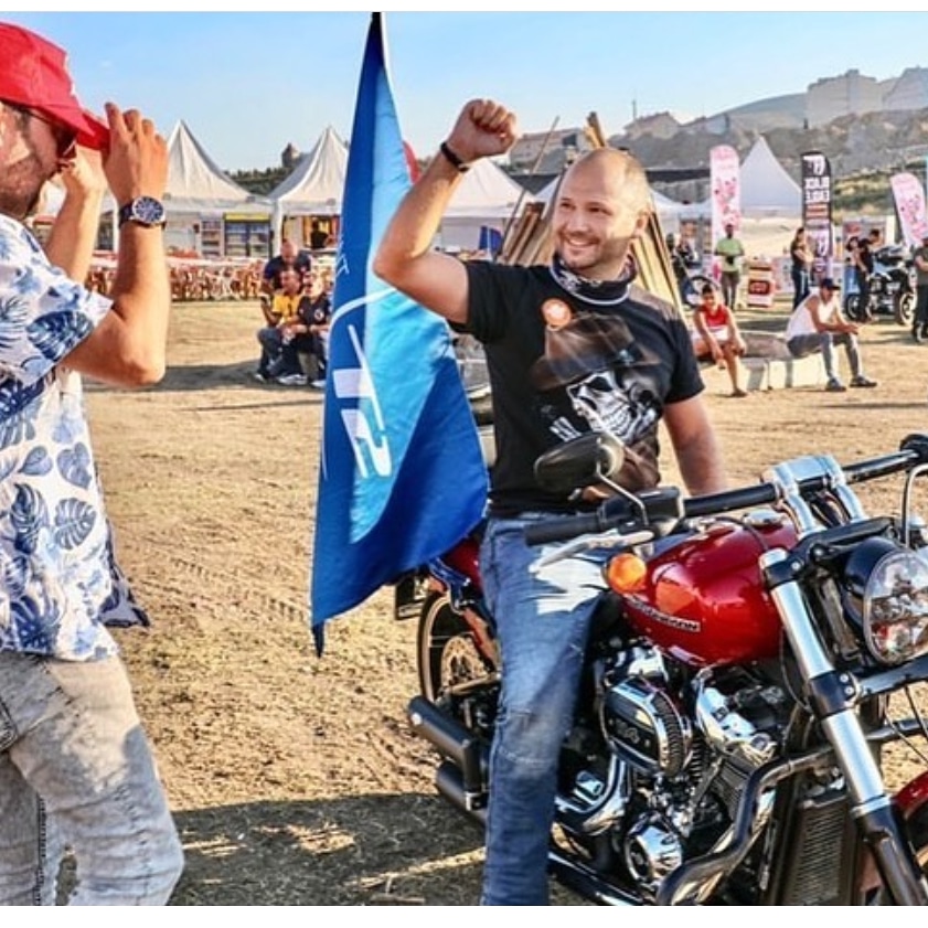 ADM Türkiye Organizasyon ve Global Mobis İşbirliği ile Şanlıurfa’da Ünlülerin Katılacağı Ücretsiz Motosiklet Festivalinde Ünlüler Geçidi