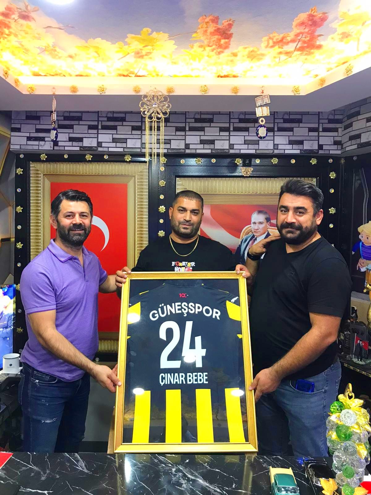 Çınar Grup Bebe Tekstil: Ferhat Yavuz’un Sektöre Katkıları ve Giyim Ürünleri