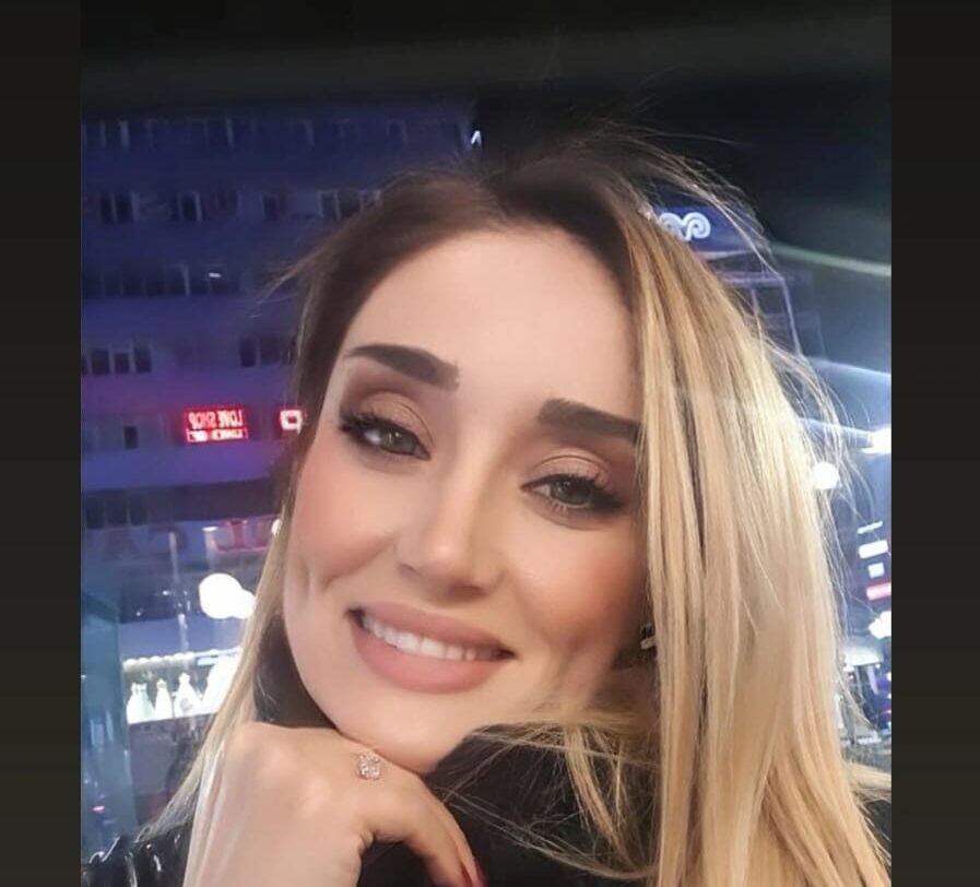 90’lar Şarkılarıyla Geçmişe Yolculuk: Beyza Yüzüak’tan Muhteşem Performans!