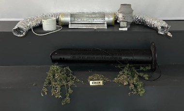 Aranan Uyuşturucu Aracın Sigorta Kutusunda Bulundu!