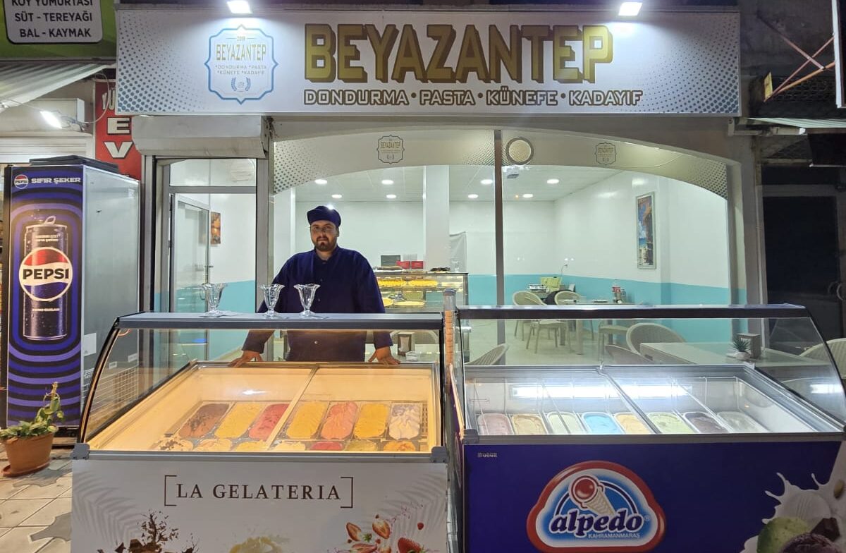 Ökkeş Yıldız’ın İmzası: Künefe ve Baklava Sanatı Beyazantep