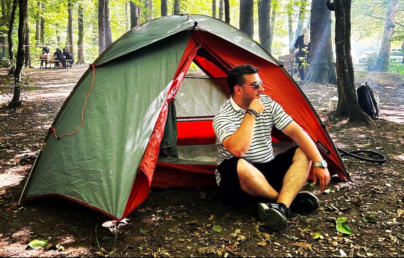 Fikir İzleri ve Kaan Turhal: Edebiyat Dünyasında İlham Veren Platform