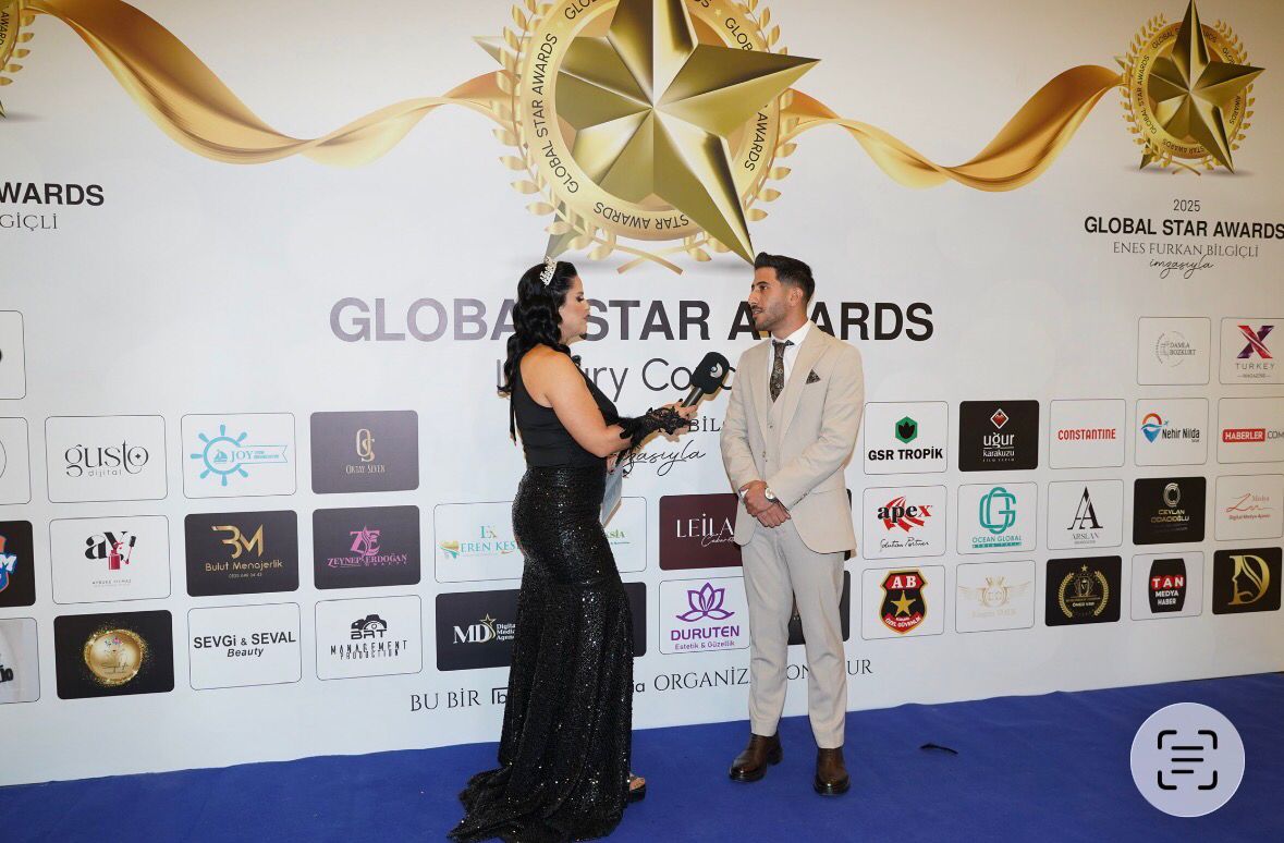 Yıldızların Parladığı Gecede Ödül Yağmuru! Darama Host Sahnedeydi!