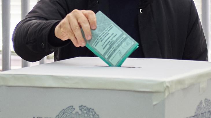 İtalya Bölgesel Seçimleri Sonuçlandı: Sağ ve Sol İttifak Kendi Bölgelerinde Zaferi Sürdürdü