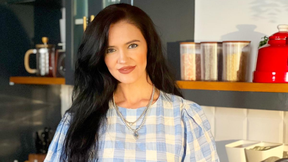 Ayşe Saray Özturan: Bilimi Masalla Buluşturan Güçlü Bir İsim