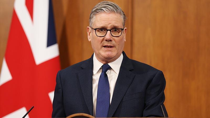 STARMER: “ÇOCUKLARIN İNTERNET GÜVENLİĞİ İÇİN TEKNOLOJİ ŞİRKETLERİ SORUMLULUK ALMALI”
