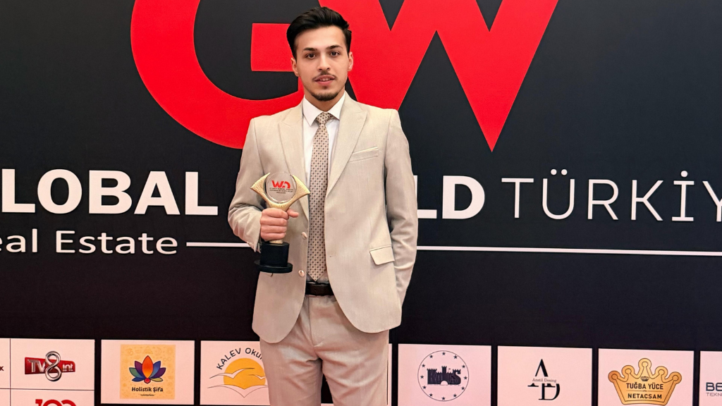 GÖRKEM ERTAŞ SPOR FİZYOTERAPİSİNDE YILIN İSMİ OLDU