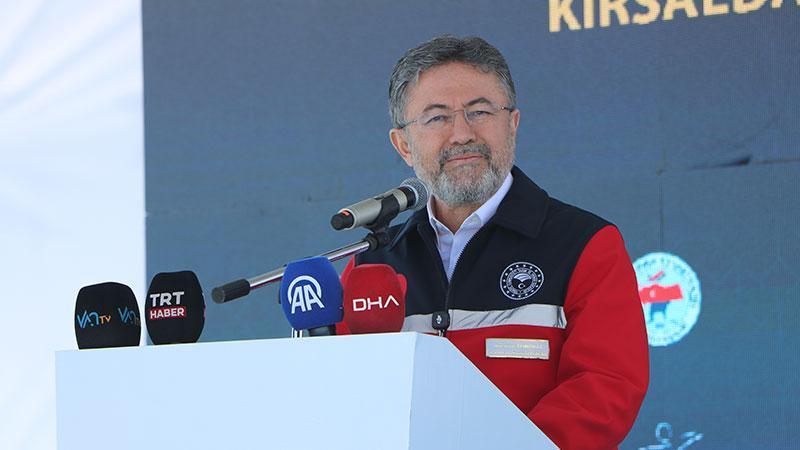 Bakan Yumaklı Van’dan Dünyaya Seslendi: “Soykırıma ‘Dur’ Diyen Tek Lider Erdoğan’dır”