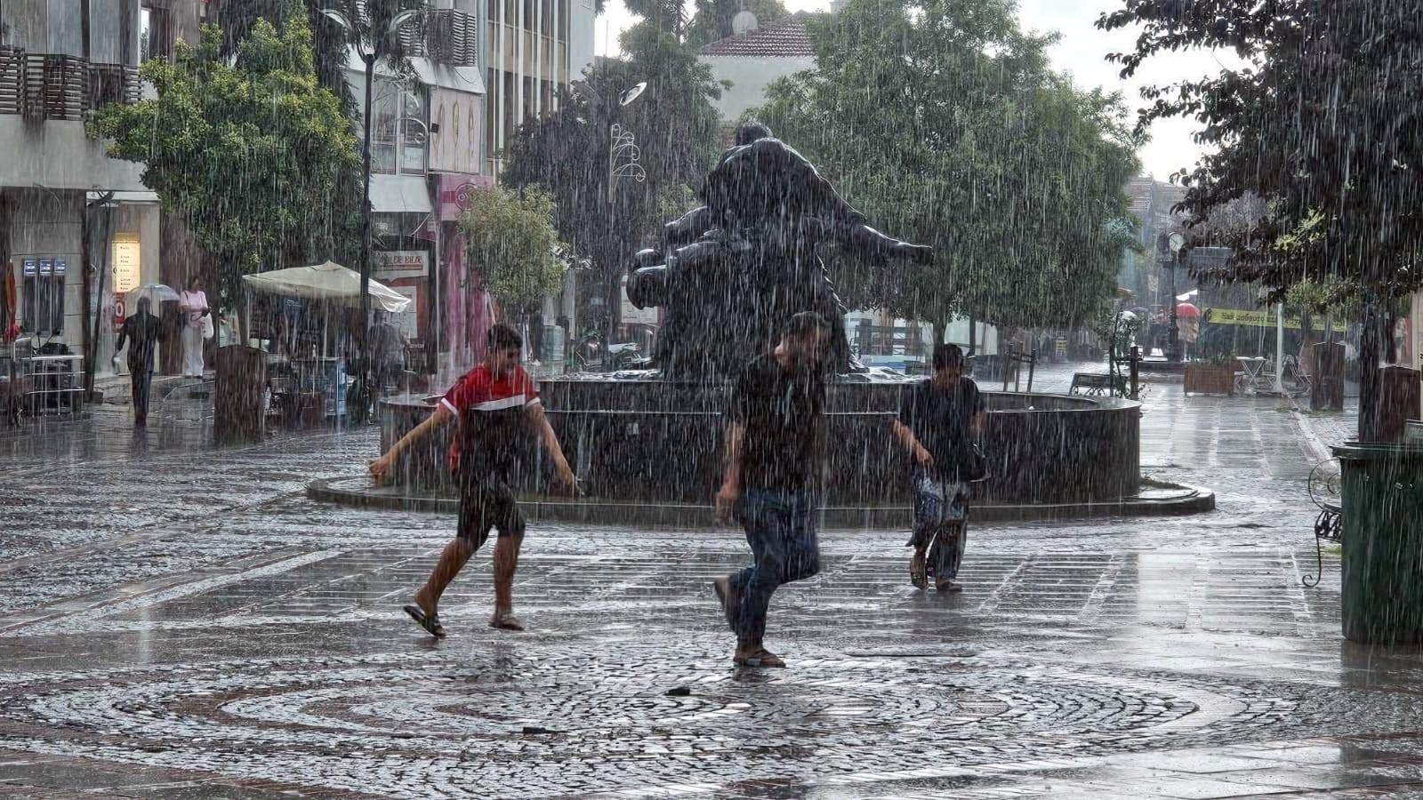Bayram Boyunca İstanbul ve Çevresinde Aralıklı Sağanak Yağış Uyarısı