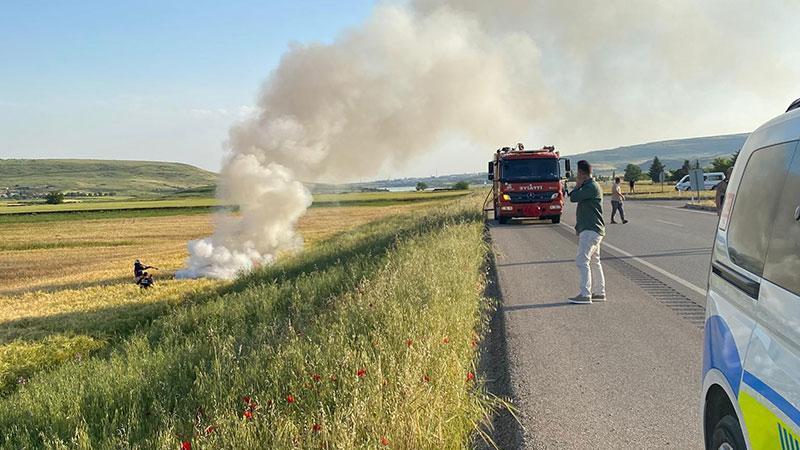 Kilis-Gaziantep Yolunda Kaza: Kontrolden Çıkan Otomobil Tarlaya Savruldu, 6 Yaralı